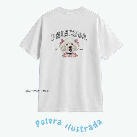 Polera blanca con estampado de mascota